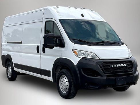 Used 2023 RAM ProMaster 2500 FWD image 1