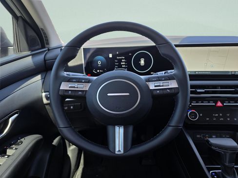 Used 2026 Hyundai Tucson SEL FWD image 17