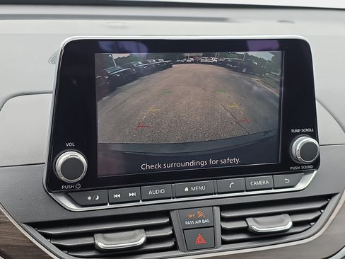 Used 2024 Nissan Altima 2.5 SV FWD image 20