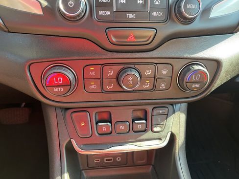 Used 2018 GMC Terrain SLT w/ Preferred Package image 76