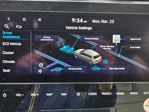 Used 2024 Hyundai Tucson Limited image 33