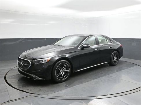 New 2026 Mercedes-Benz E 350 4MATIC Sedan image 34