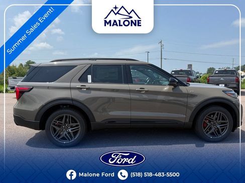 New 2026 Ford Explorer ST-Line w/ ST-Line Street Pack AWD/4WD image 8