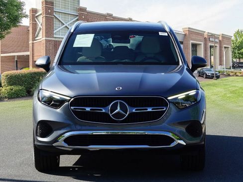 Used 2023 Mercedes-Benz GLC 300 image 2