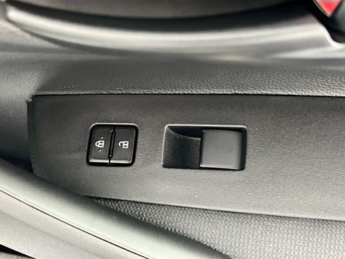 Used 2026 Toyota Corolla LE FWD image 29