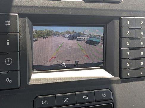 Used 2018 Ford F150 XL w/ Equipment Group 101A Mid AWD/4WD image 19