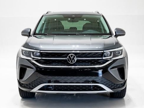 Used 2023 Volkswagen Taos SEL AWD/4WD image 4