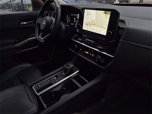 Certified 2023 Nissan Pathfinder Platinum w/ Lighting Package (N93) image 13