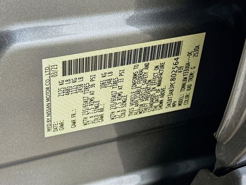 Used 2023 Nissan Rogue S image 12