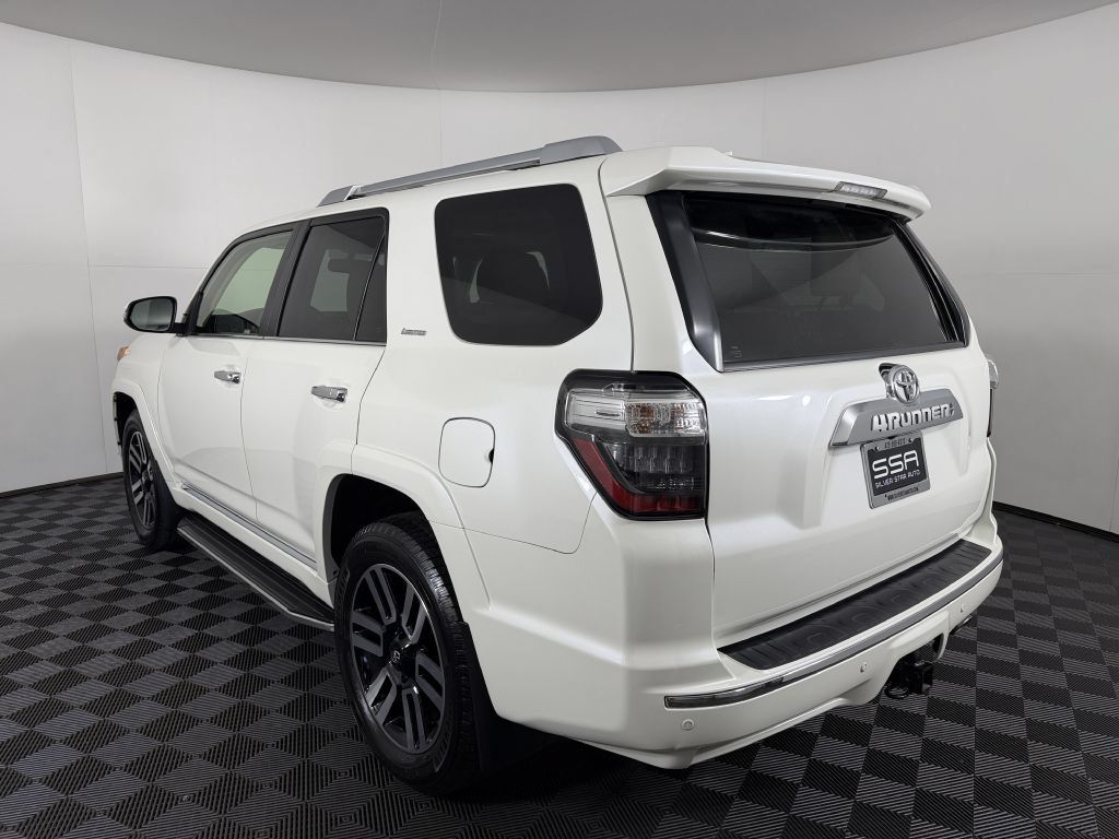 Used 2018 Toyota 4Runner Limited AWD/4WD image 10