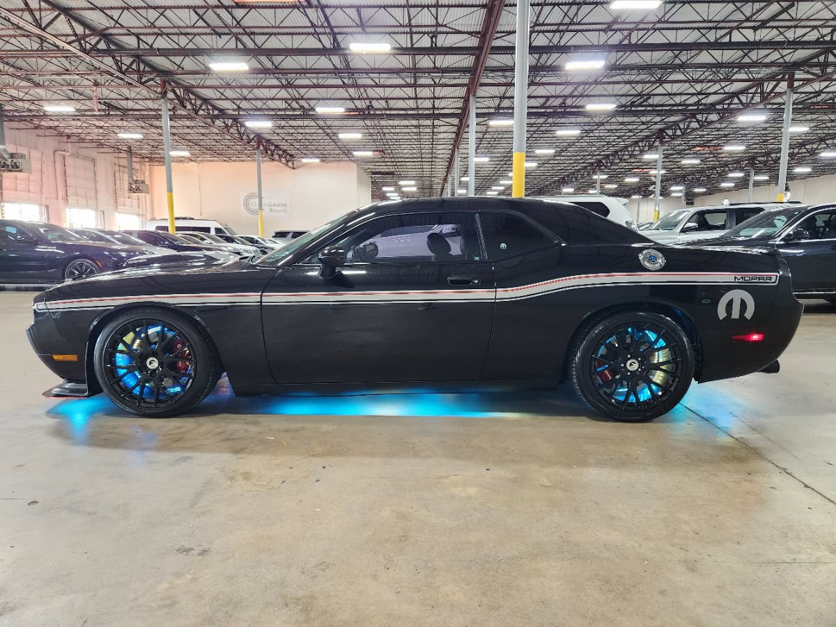 Used 2010 Dodge Challenger R/T w/ Mopar 10 Pkg RWD image 8