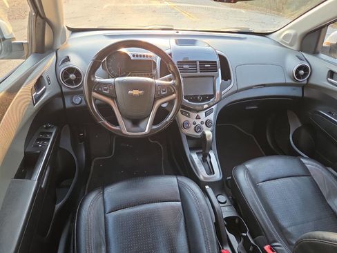 Used 2014 Chevrolet Sonic LTZ image 12
