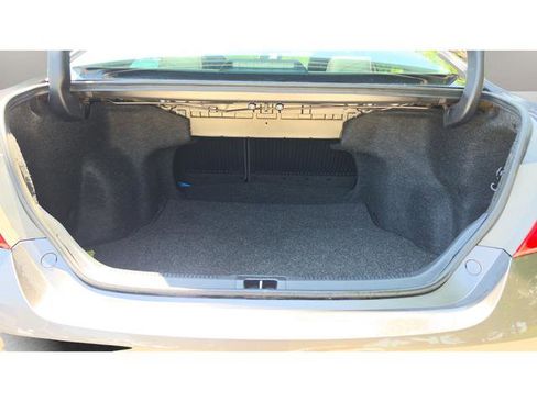 Used 2017 Toyota Camry SE FWD image 31