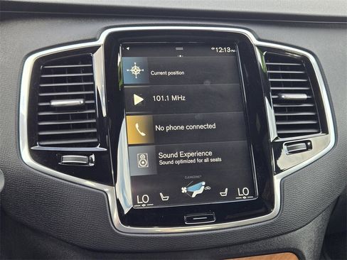 Used 2022 Volvo XC90 T6 Momentum w/ Advanced Package image 18