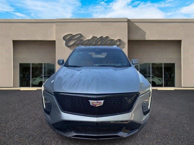 Certified 2025 Cadillac XT4 Sport FWD image 10