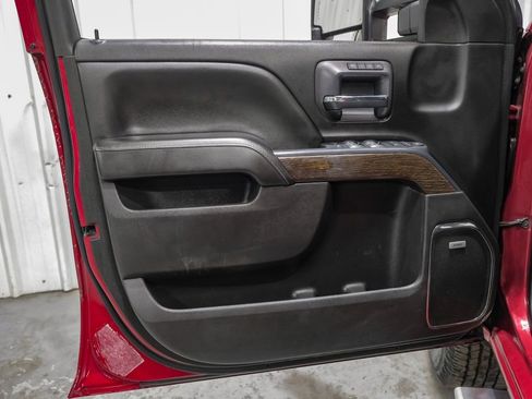 Used 2018 GMC Sierra 3500 Denali w/ Duramax Plus Package image 39