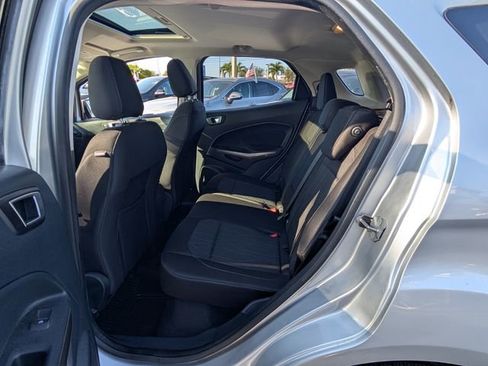 Used 2018 Ford EcoSport SE image 9