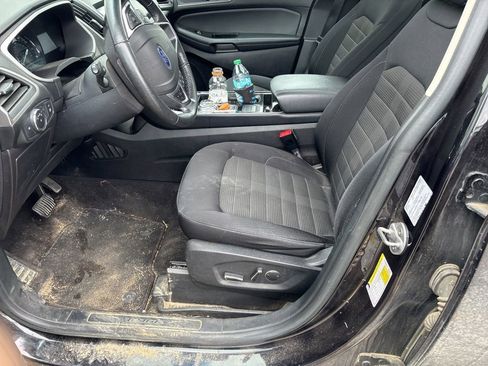 Used 2019 Ford Edge SEL AWD/4WD image 10