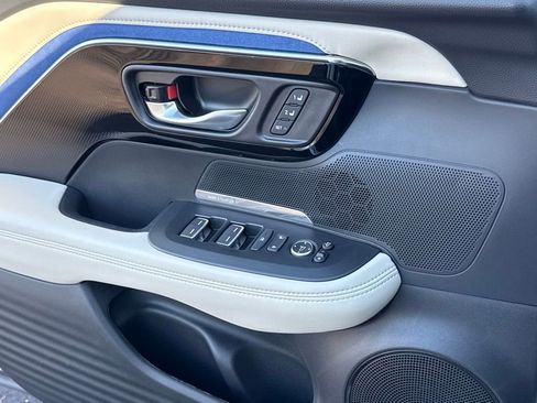 Certified 2025 Acura ADX A-Spec image 33