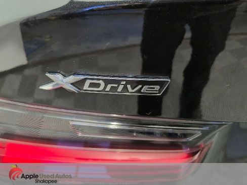 Used 2020 BMW 330i xDrive Sedan w/ M Sport Package image 7