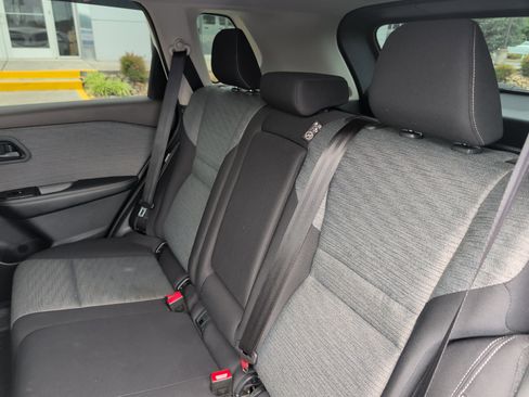Used 2021 Nissan Rogue S FWD image 16