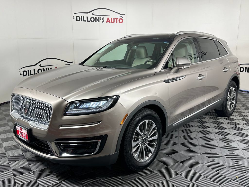 Used 2020 Lincoln Nautilus Reserve w/ Class II Trailer Tow Package AWD/4WD image 2