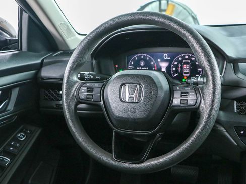 Used 2023 Honda Accord EX image 12