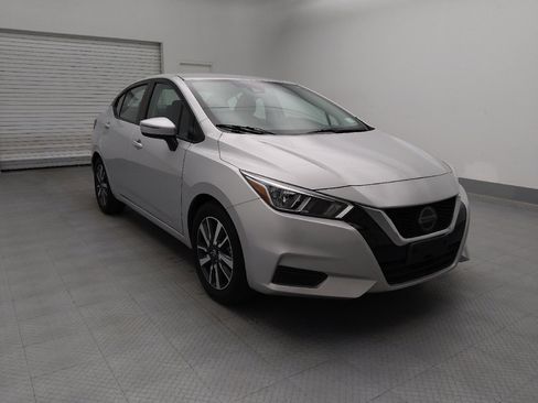 Used 2021 Nissan Versa SV image 14