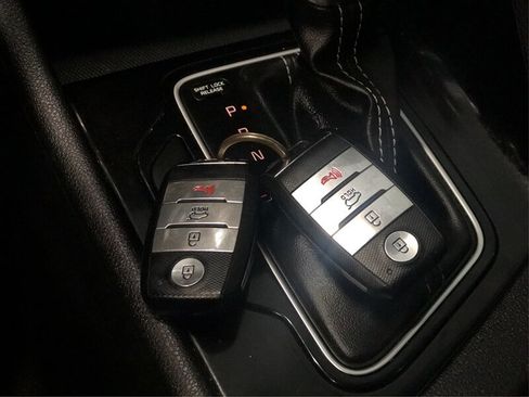 Used 2018 Kia Niro EX w/ EX Touring Graphite Edition FWD image 24