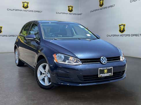 Used 2017 Volkswagen Golf SE FWD image 3