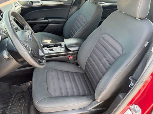 Used 2018 Ford Fusion SE image 65