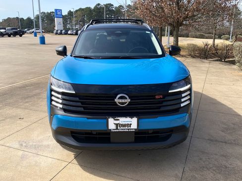 Used 2025 Nissan Kicks SR w/ Interior Electronics Package image 2