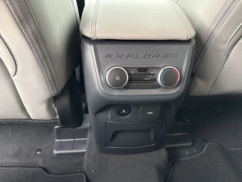 New 2025 Ford Explorer Active w/ Active Comfort Package image 24