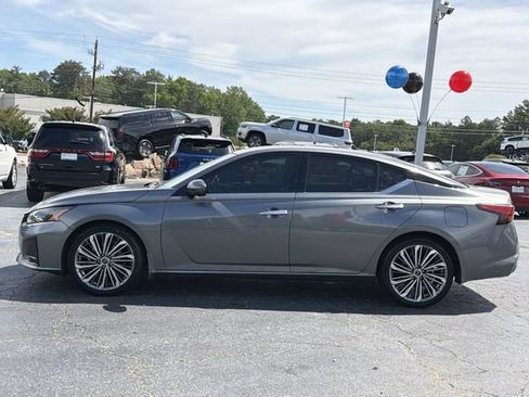 Certified 2023 Nissan Altima 2.5 SL FWD image 22