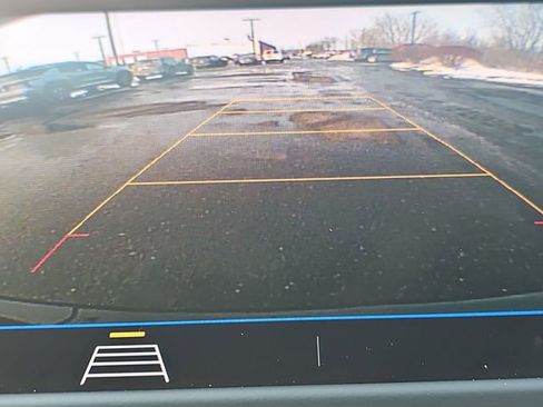 Used 2020 Chevrolet Equinox LS image 15