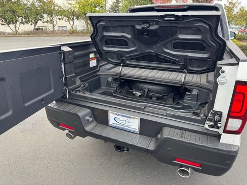 New 2026 Honda Ridgeline Black Edition image 14