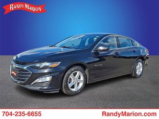 Used 2023 Chevrolet Malibu LT image 1
