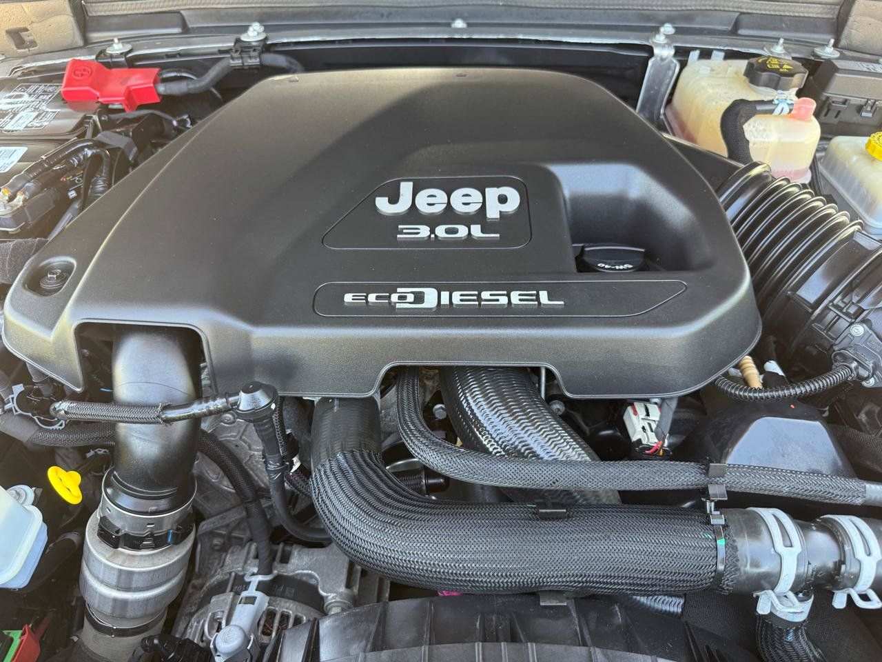 Used 2021 Jeep Wrangler Unlimited Rubicon AWD/4WD image 34
