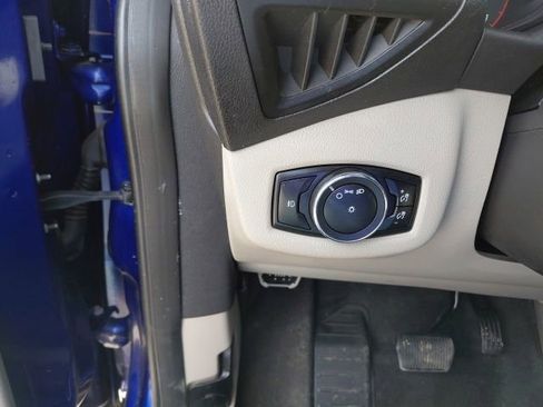 Used 2015 Ford Transit Connect XLT image 13
