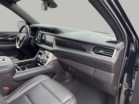 Used 2021 GMC Yukon Denali image 14