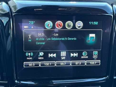 Used 2019 Chevrolet Traverse LT image 21