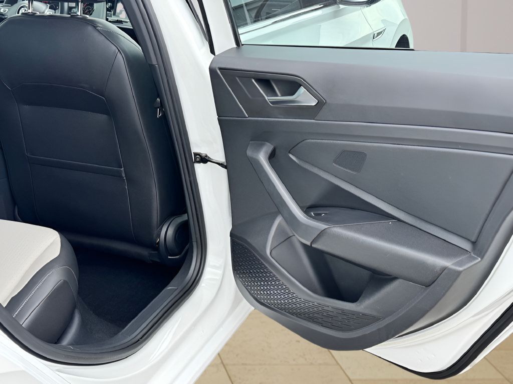 Used 2019 Volkswagen Jetta R-Line FWD image 27