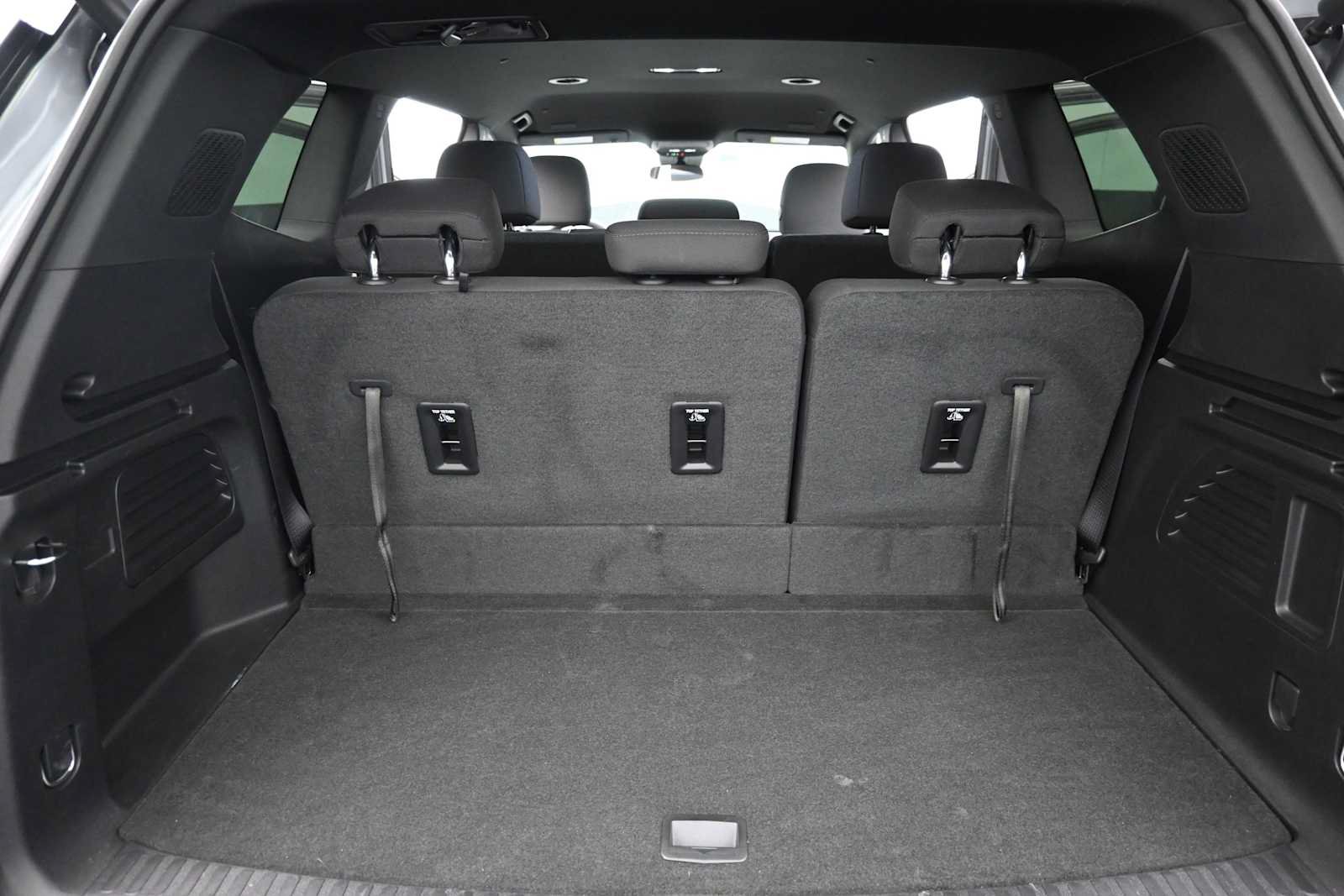 Used 2025 GMC Acadia Elevation w/ Black Edition AWD/4WD image 19