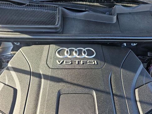 Used 2017 Audi Q7 3.0T Premium Plus AWD/4WD image 17