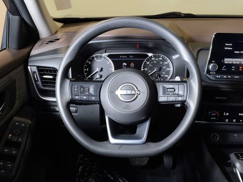 Used 2023 Nissan Rogue SV AWD/4WD image 18