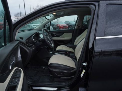 Used 2021 Buick Encore Preferred w/ Safety Package image 12