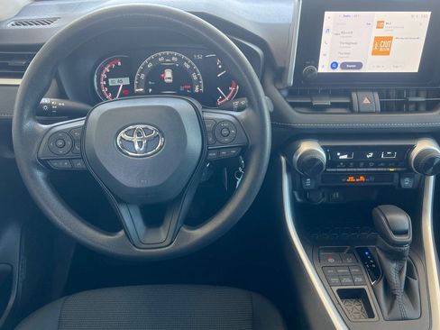 Used 2025 Toyota RAV4 LE AWD/4WD image 11