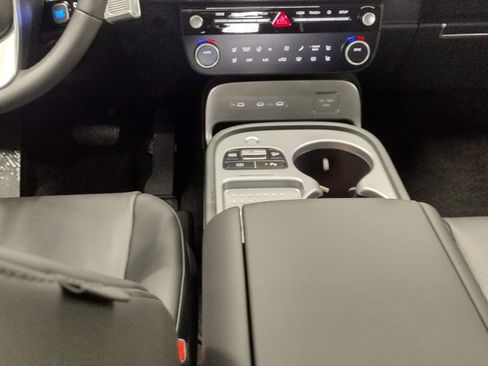 New 2026 Hyundai Ioniq 9 Limited image 47