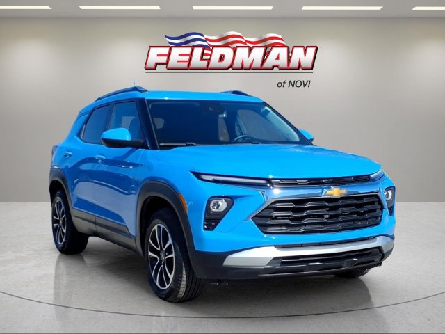 Used 2024 Chevrolet TrailBlazer LT w/ Convenience Package AWD/4WD image 3