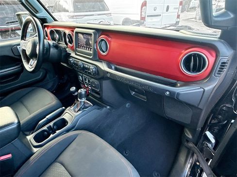 Used 2021 Jeep Wrangler Rubicon image 30